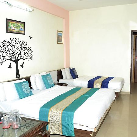 Hotel Neelkanth Residency Gandhinagar Buitenkant foto